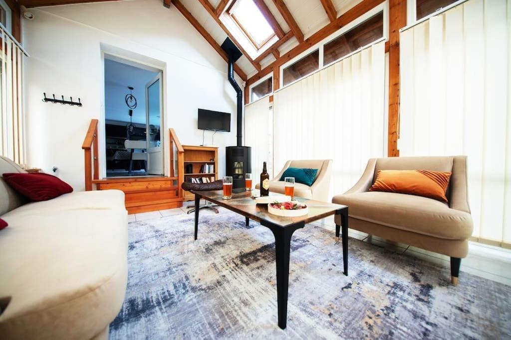 La Coquette ! Maison Au Coeur De La Bresse Avec Veranda Barbecue Garage Baby-Foot Et Barre De Son Zewnętrze zdjęcie
