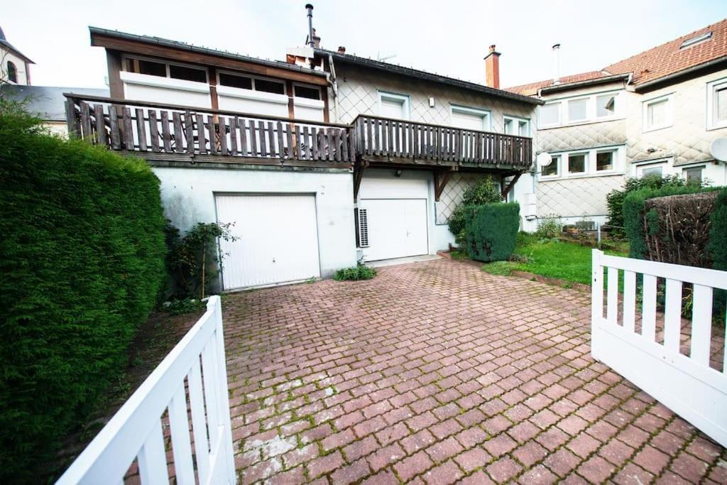 La Coquette ! Maison Au Coeur De La Bresse Avec Veranda Barbecue Garage Baby-Foot Et Barre De Son Zewnętrze zdjęcie